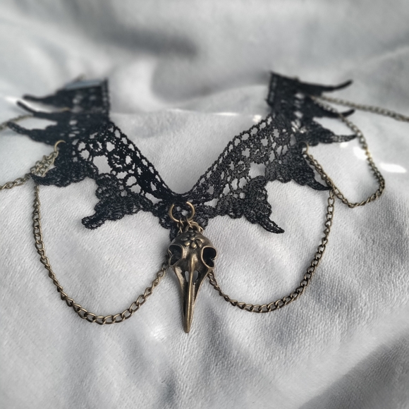 handmade Jewelry - Elegant Black Lace Necklace with Gold Skull Pendant